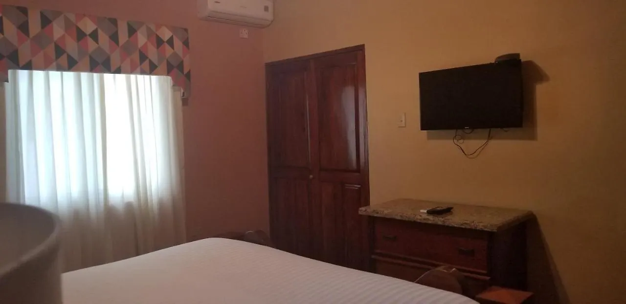 Spanish Dream Hotel Kingston Jamaica